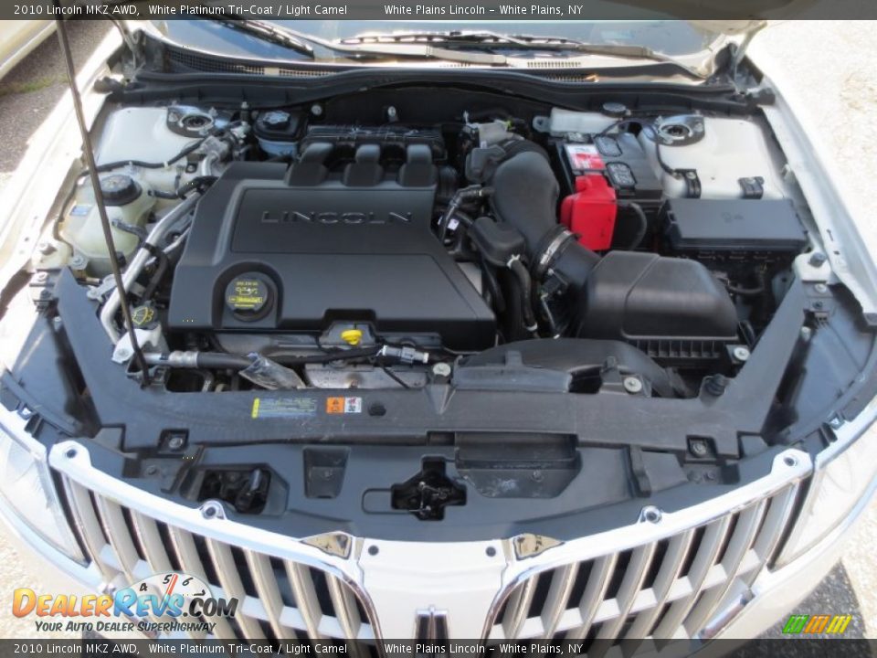 2010 Lincoln MKZ AWD White Platinum Tri-Coat / Light Camel Photo #25
