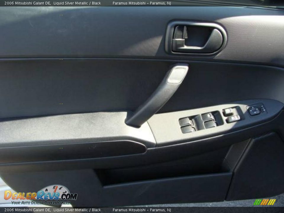 2006 Mitsubishi Galant DE Liquid Silver Metallic / Black Photo #8