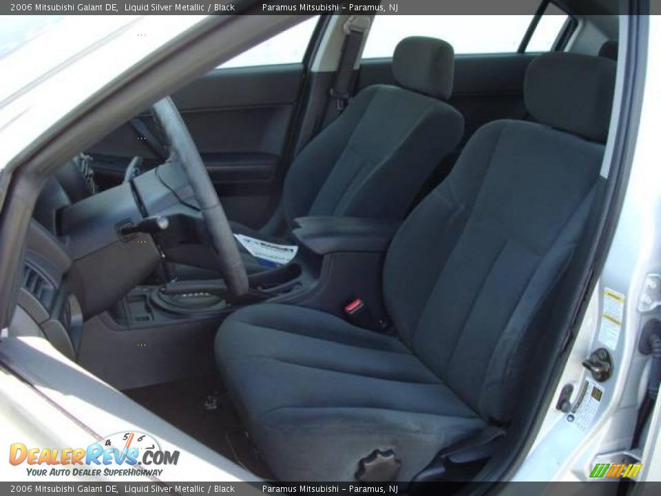 2006 Mitsubishi Galant DE Liquid Silver Metallic / Black Photo #10