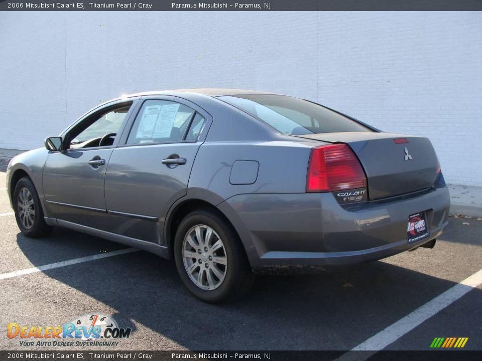 2006 Mitsubishi Galant ES Titanium Pearl / Gray Photo #4