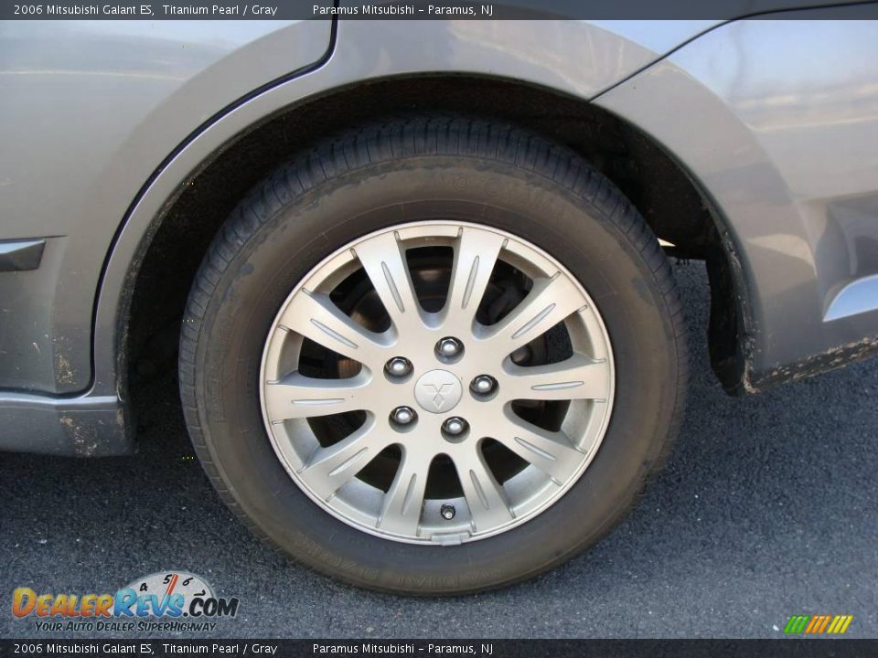 2006 Mitsubishi Galant ES Titanium Pearl / Gray Photo #6