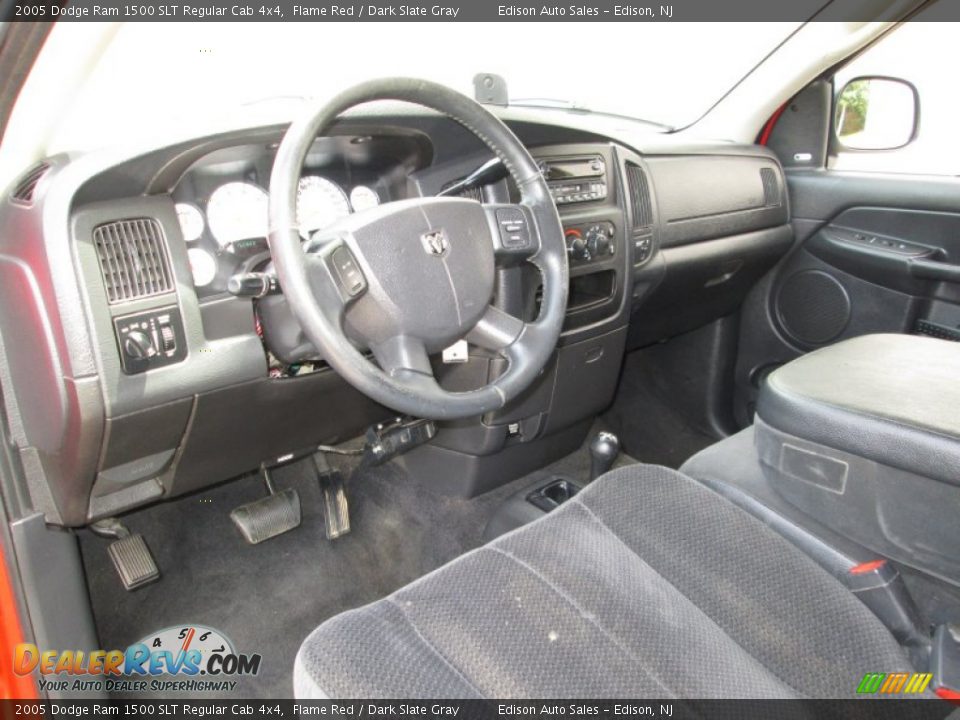 2005 Dodge Ram 1500 SLT Regular Cab 4x4 Flame Red / Dark Slate Gray Photo #16