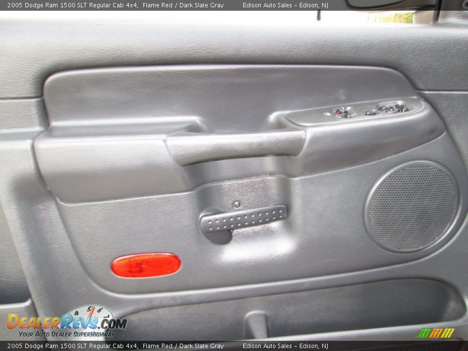 2005 Dodge Ram 1500 SLT Regular Cab 4x4 Flame Red / Dark Slate Gray Photo #22