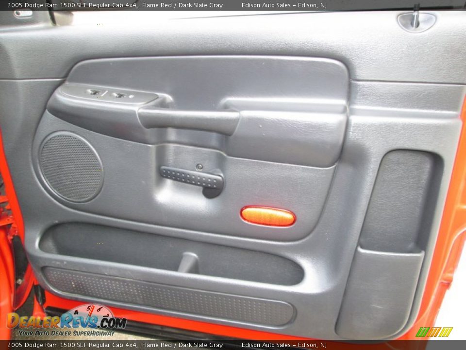 2005 Dodge Ram 1500 SLT Regular Cab 4x4 Flame Red / Dark Slate Gray Photo #23