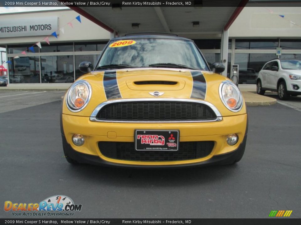2009 Mini Cooper S Hardtop Mellow Yellow / Black/Grey Photo #9