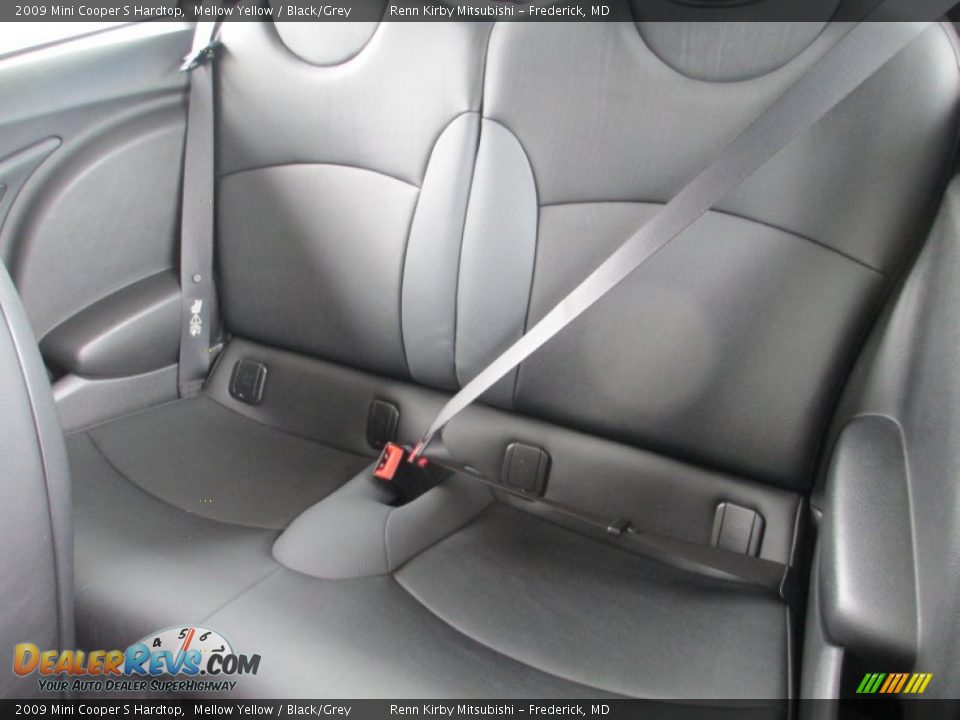 2009 Mini Cooper S Hardtop Mellow Yellow / Black/Grey Photo #14