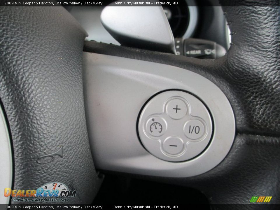 2009 Mini Cooper S Hardtop Mellow Yellow / Black/Grey Photo #21