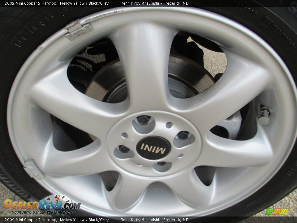 2009 Mini Cooper S Hardtop Mellow Yellow / Black/Grey Photo #30