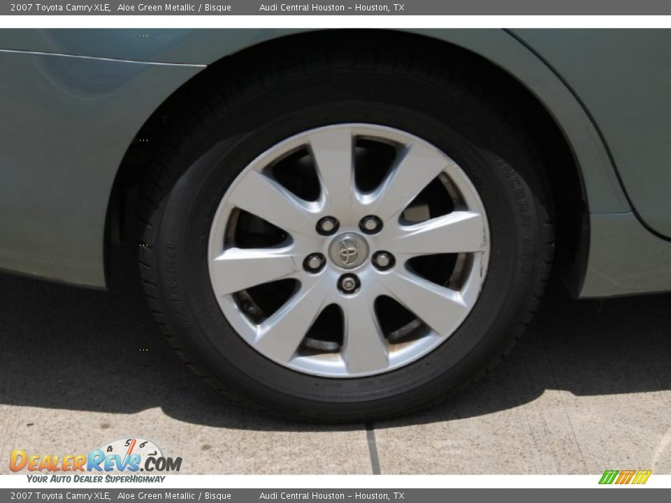 2007 Toyota Camry XLE Aloe Green Metallic / Bisque Photo #9