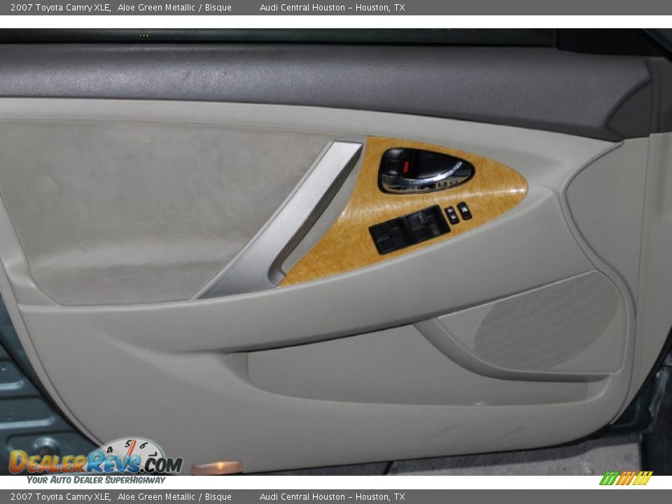 2007 Toyota Camry XLE Aloe Green Metallic / Bisque Photo #11
