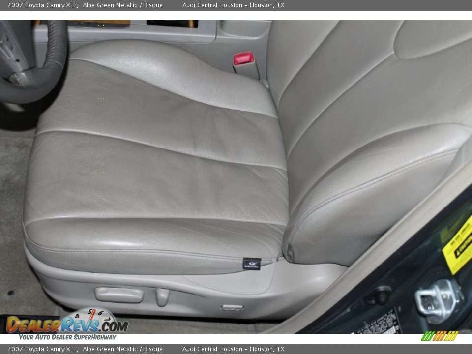 2007 Toyota Camry XLE Aloe Green Metallic / Bisque Photo #12