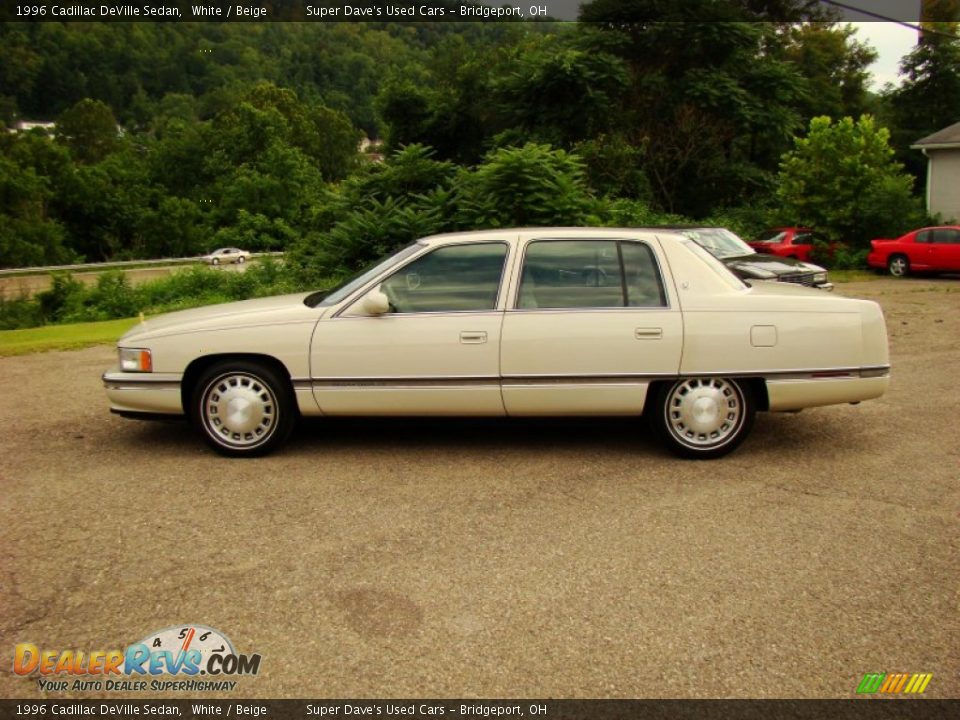 1996 Cadillac DeVille Sedan White / Beige Photo #2