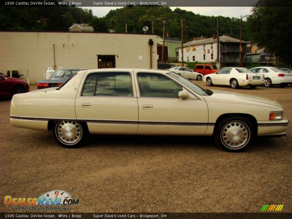 1996 Cadillac DeVille Sedan White / Beige Photo #8