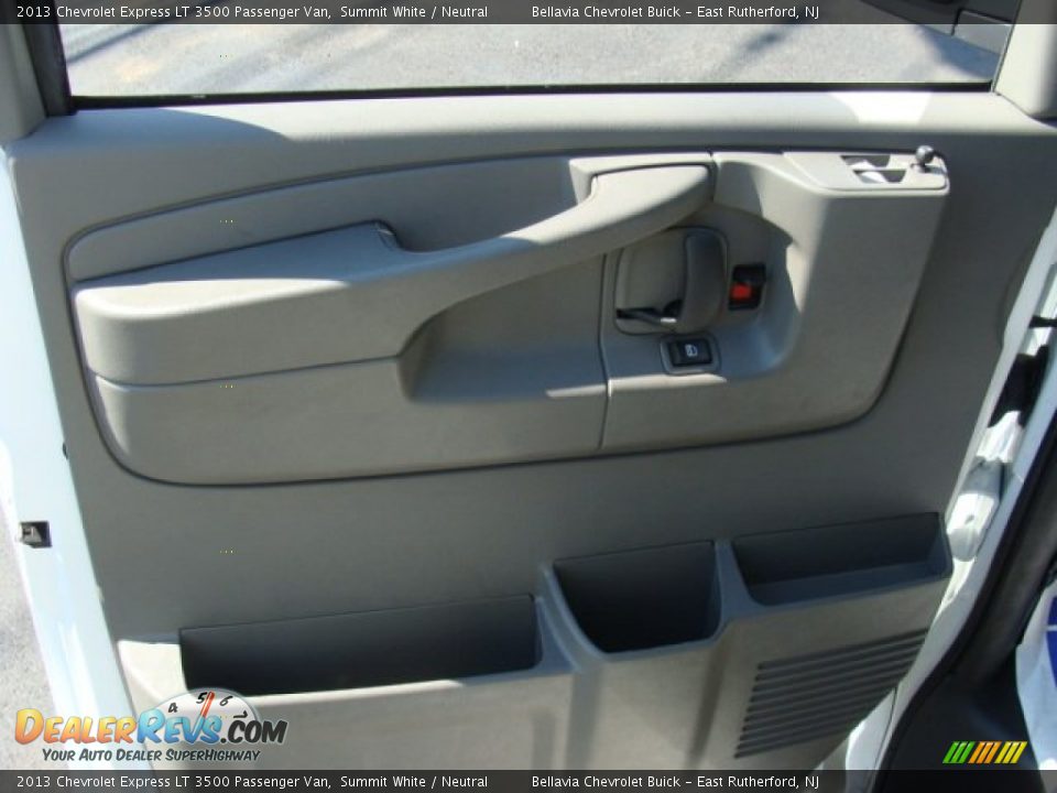 2013 Chevrolet Express LT 3500 Passenger Van Summit White / Neutral Photo #6