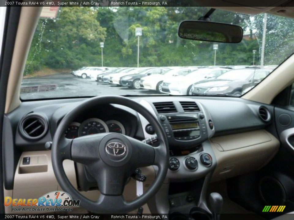 2007 Toyota RAV4 V6 4WD Super White / Ash Gray Photo #6
