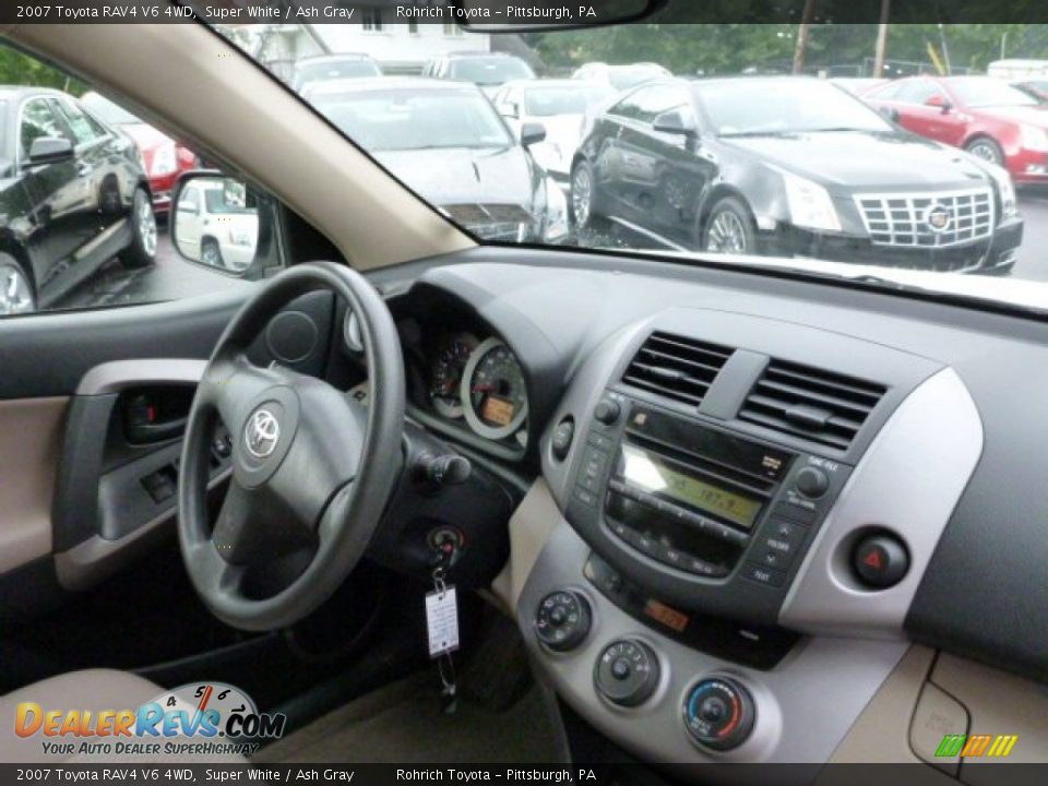 2007 Toyota RAV4 V6 4WD Super White / Ash Gray Photo #7