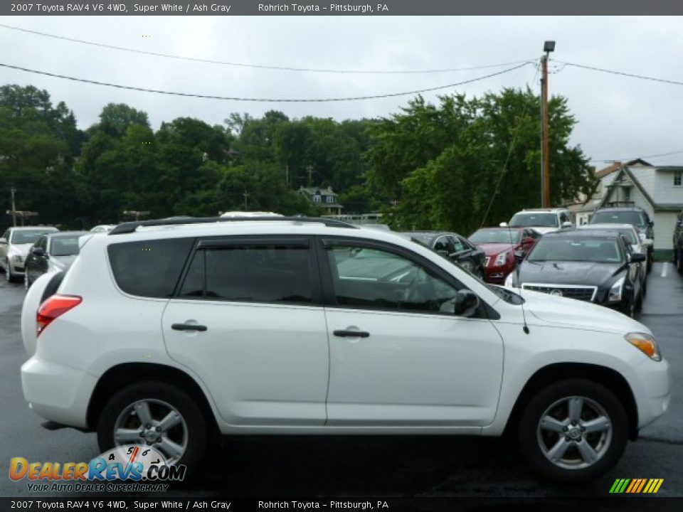 2007 Toyota RAV4 V6 4WD Super White / Ash Gray Photo #10