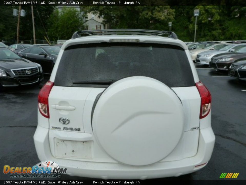 2007 Toyota RAV4 V6 4WD Super White / Ash Gray Photo #12