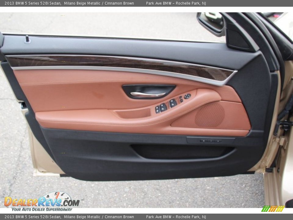 Door Panel of 2013 BMW 5 Series 528i Sedan Photo #9