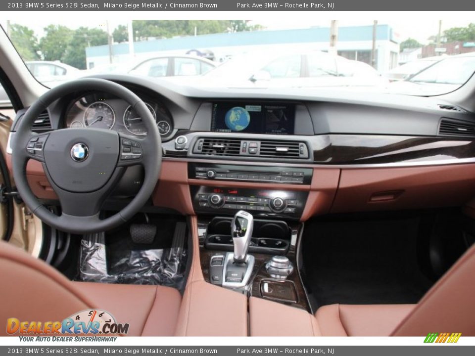 Dashboard of 2013 BMW 5 Series 528i Sedan Photo #13