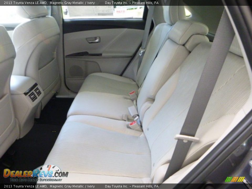 2013 Toyota Venza LE AWD Magnetic Gray Metallic / Ivory Photo #13