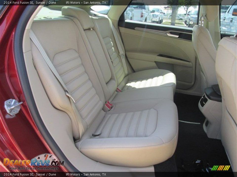 Rear Seat of 2014 Ford Fusion SE Photo #10