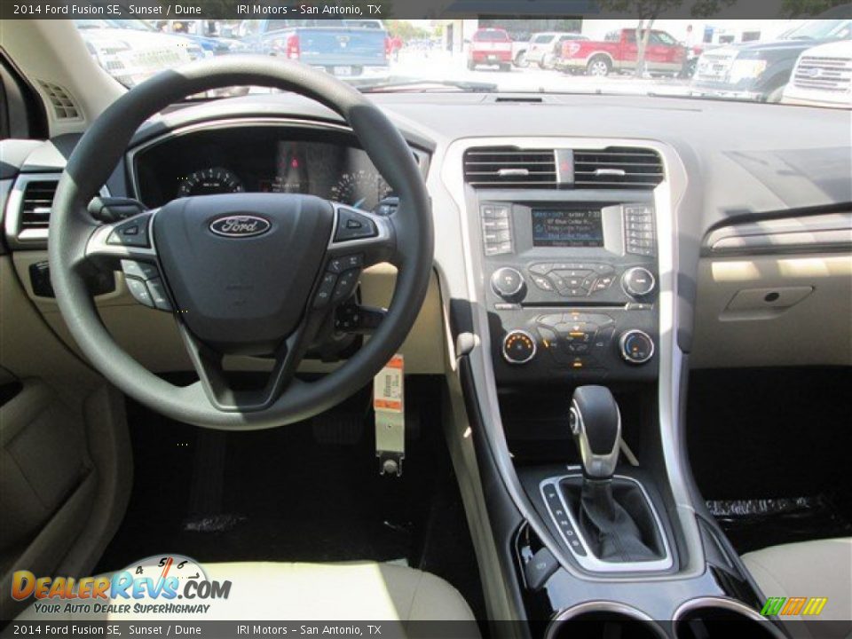 Dashboard of 2014 Ford Fusion SE Photo #12