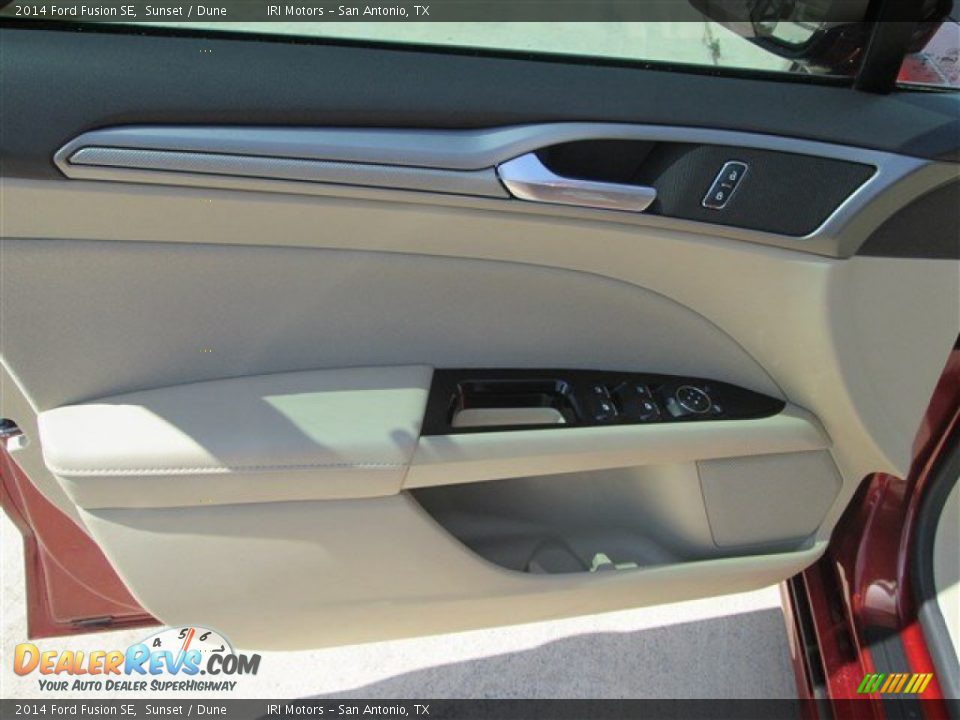 2014 Ford Fusion SE Sunset / Dune Photo #16