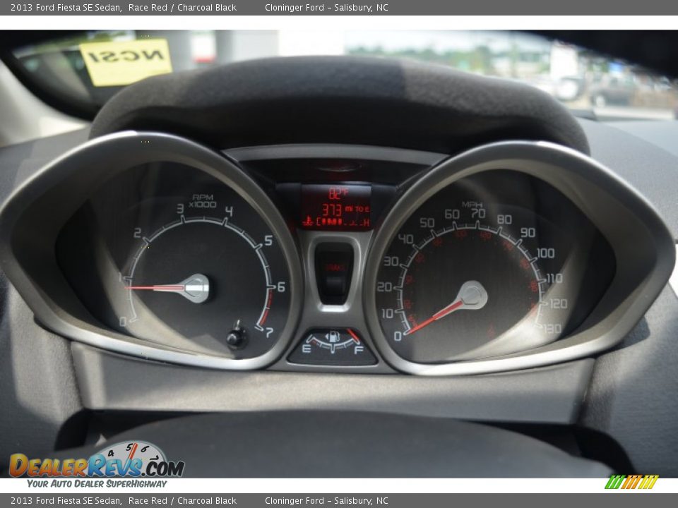 2013 Ford Fiesta SE Sedan Race Red / Charcoal Black Photo #14