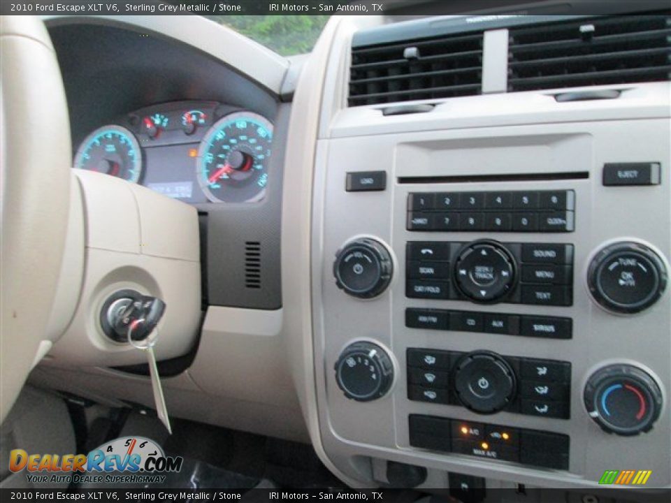 2010 Ford Escape XLT V6 Sterling Grey Metallic / Stone Photo #21