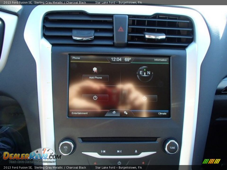 2013 Ford Fusion SE Sterling Gray Metallic / Charcoal Black Photo #17