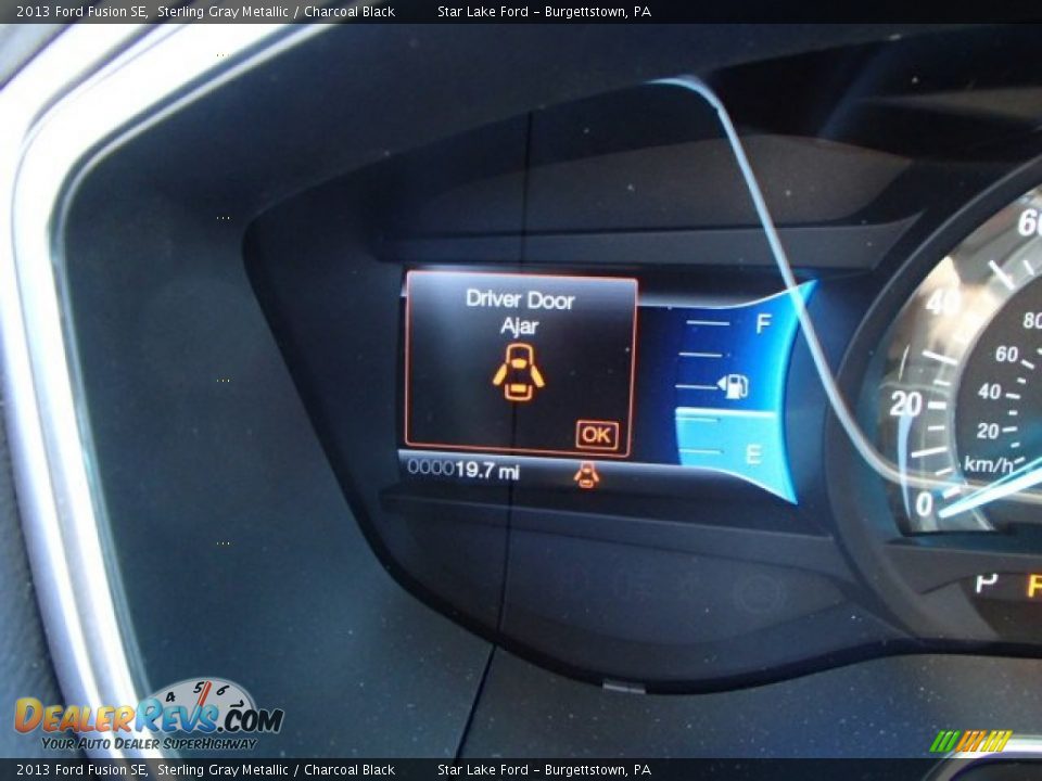 2013 Ford Fusion SE Sterling Gray Metallic / Charcoal Black Photo #24