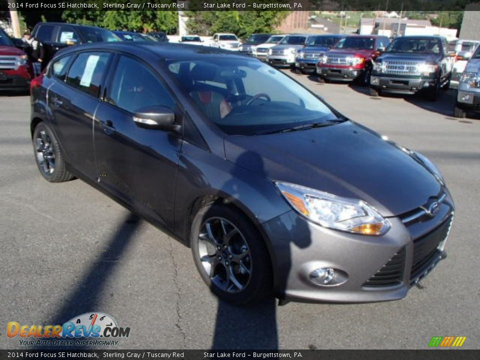 2014 Ford Focus SE Hatchback Sterling Gray / Tuscany Red Photo #3