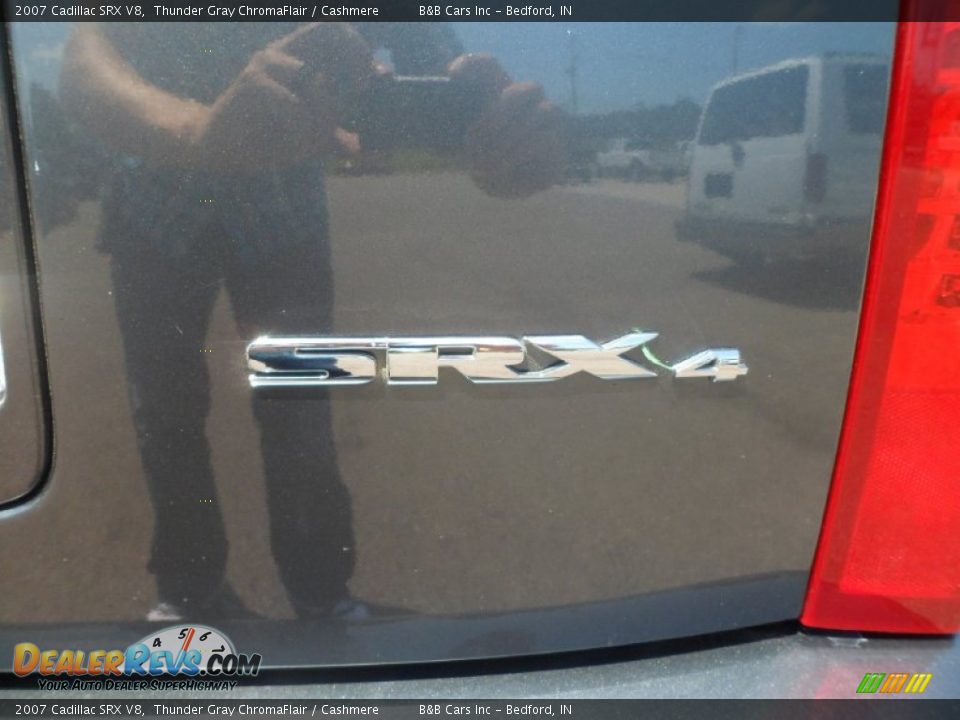 2007 Cadillac SRX V8 Thunder Gray ChromaFlair / Cashmere Photo #10