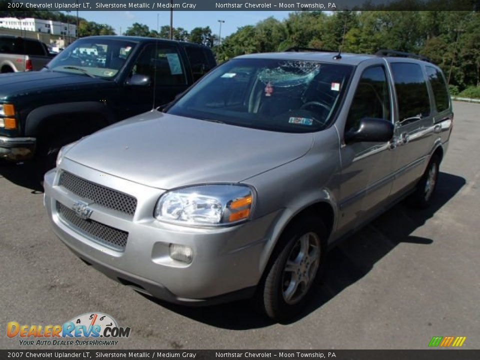 2007 Chevrolet Uplander LT Silverstone Metallic / Medium Gray Photo #3