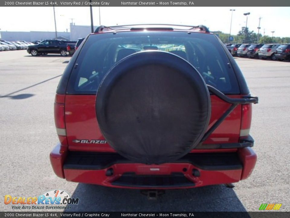 2000 Chevrolet Blazer LS 4x4 Victory Red / Graphite Gray Photo #5