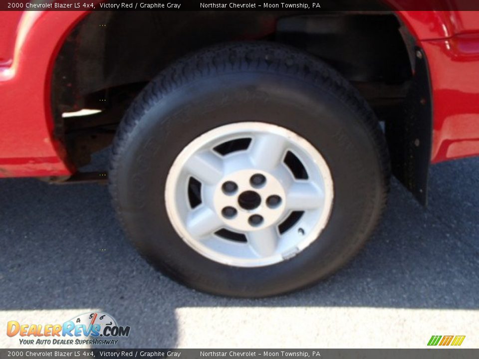2000 Chevrolet Blazer LS 4x4 Victory Red / Graphite Gray Photo #7