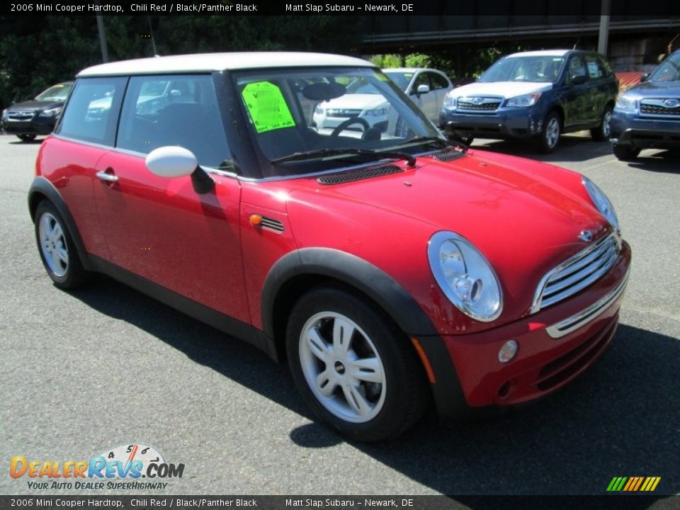2006 Mini Cooper Hardtop Chili Red / Black/Panther Black Photo #4