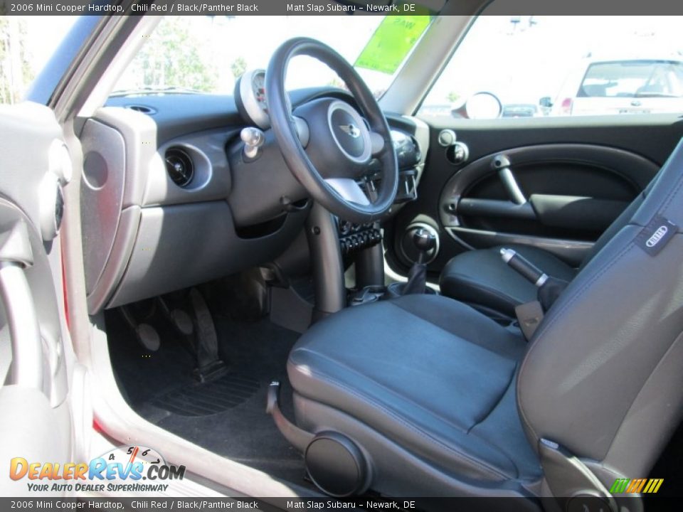 2006 Mini Cooper Hardtop Chili Red / Black/Panther Black Photo #11