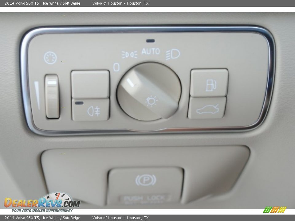 2014 Volvo S60 T5 Ice White / Soft Beige Photo #26