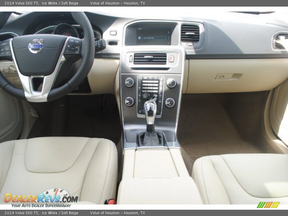 2014 Volvo S60 T5 Ice White / Soft Beige Photo #30