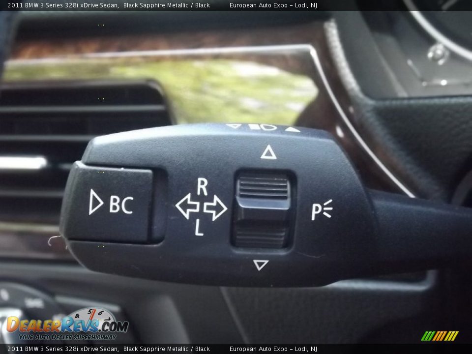 2011 BMW 3 Series 328i xDrive Sedan Black Sapphire Metallic / Black Photo #26