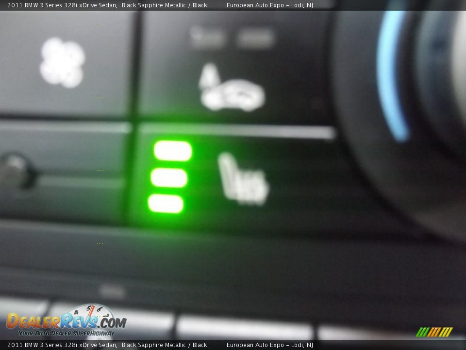 2011 BMW 3 Series 328i xDrive Sedan Black Sapphire Metallic / Black Photo #33