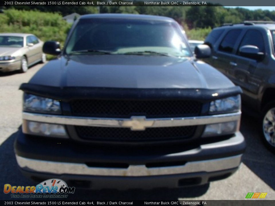 2003 Chevrolet Silverado 1500 LS Extended Cab 4x4 Black / Dark Charcoal Photo #2
