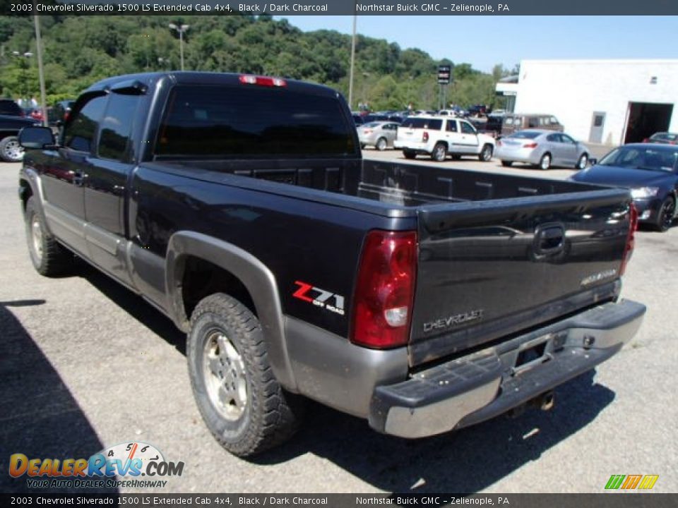 2003 Chevrolet Silverado 1500 LS Extended Cab 4x4 Black / Dark Charcoal Photo #4