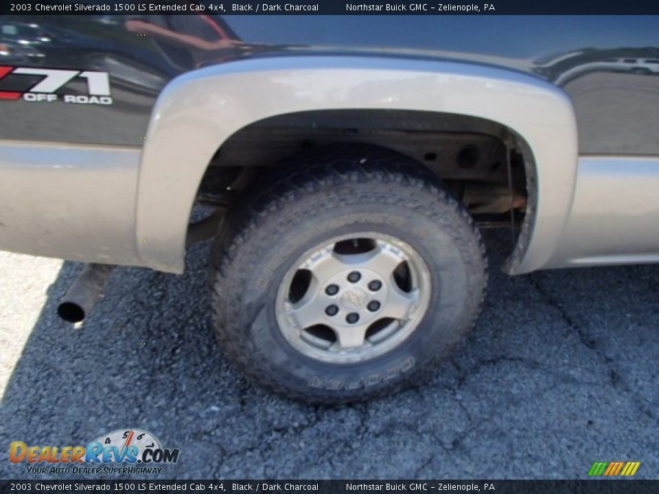 2003 Chevrolet Silverado 1500 LS Extended Cab 4x4 Black / Dark Charcoal Photo #7