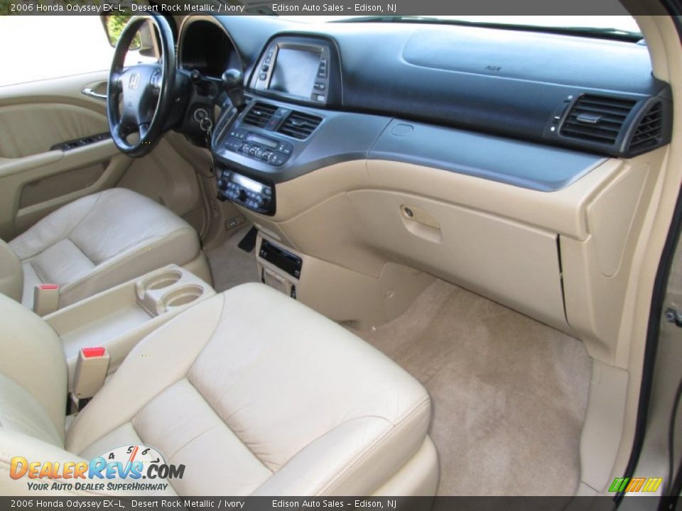 2006 Honda Odyssey EX-L Desert Rock Metallic / Ivory Photo #16