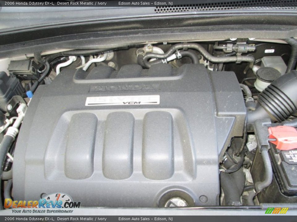 2006 Honda Odyssey EX-L Desert Rock Metallic / Ivory Photo #32