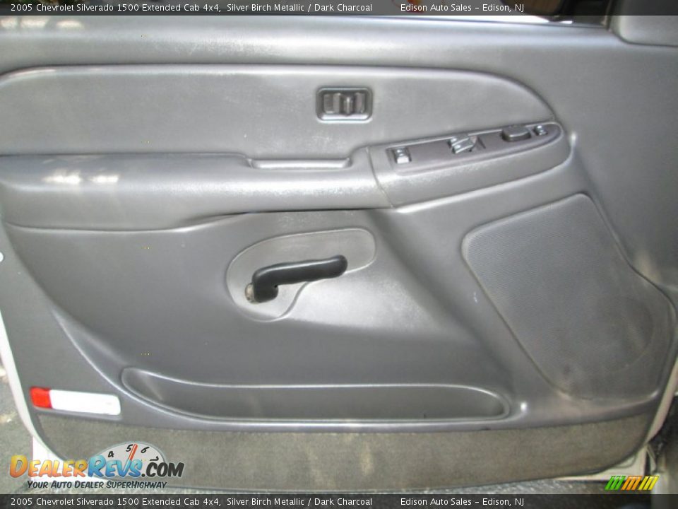 2005 Chevrolet Silverado 1500 Extended Cab 4x4 Silver Birch Metallic / Dark Charcoal Photo #25