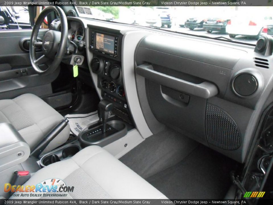 Dashboard of 2009 Jeep Wrangler Unlimited Rubicon 4x4 Photo #12